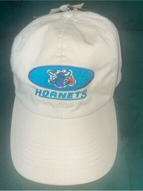 Vintage Charlotte Hornets adjustable strapback hat by The Cap. Official NBA RARE